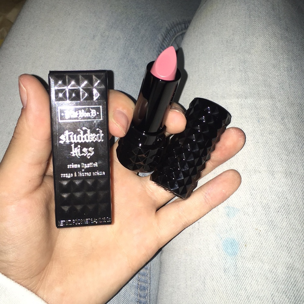 Kat Von D Lovecraft lipstick